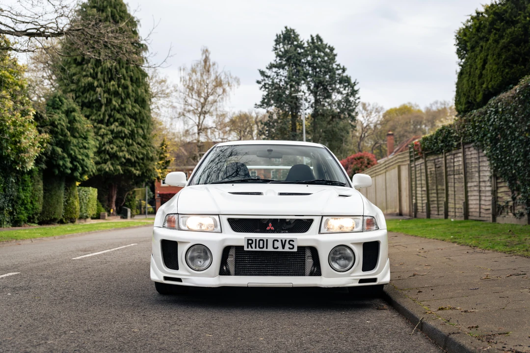1998 Mitsubishi Lancer Evolution V 6th Gen - Image 11 of 31