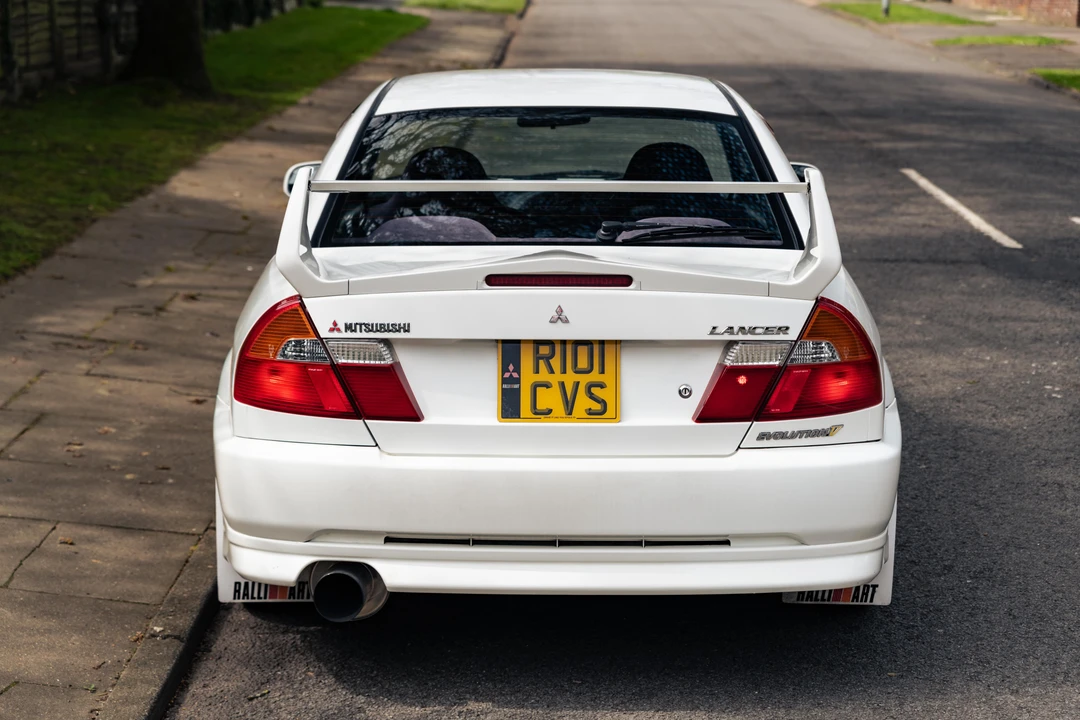 1998 Mitsubishi Lancer Evolution V 6th Gen - Image 7 of 31
