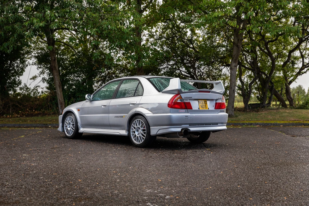 1998 Mitsubishi Lancer Evolution V 6th Gen - Image 14 of 31