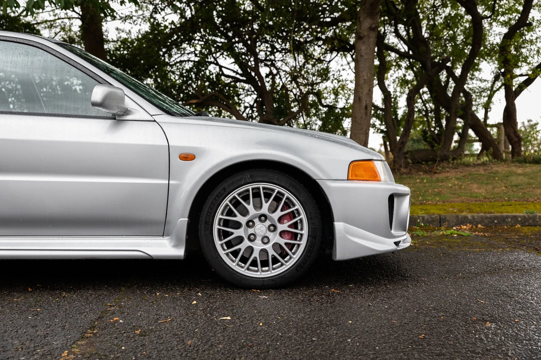 1998 Mitsubishi Lancer Evolution V 6th Gen - Image 23 of 31