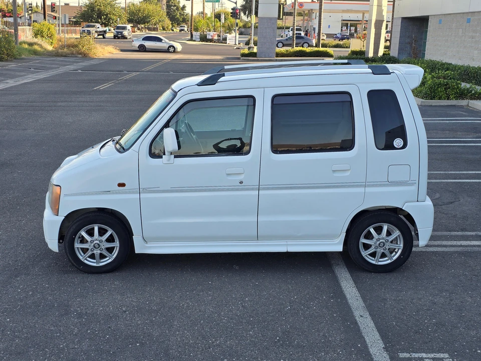 1998 Mazda AZ-Wagon 2nd Gen - Image 13 of 31