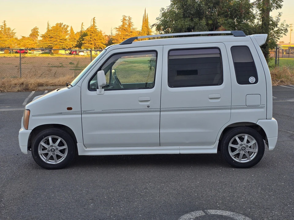 1998 Mazda AZ-Wagon 2nd Gen - Image 14 of 31