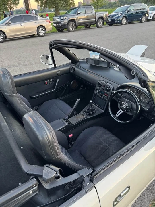 1998 Mazda NA MX-5 Miata - Image 12 of 14