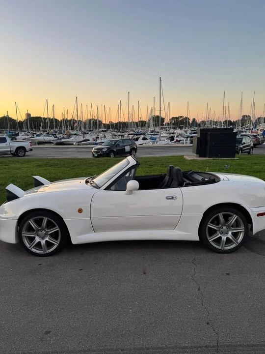 1998 Mazda NA MX-5 Miata - Image 11 of 14