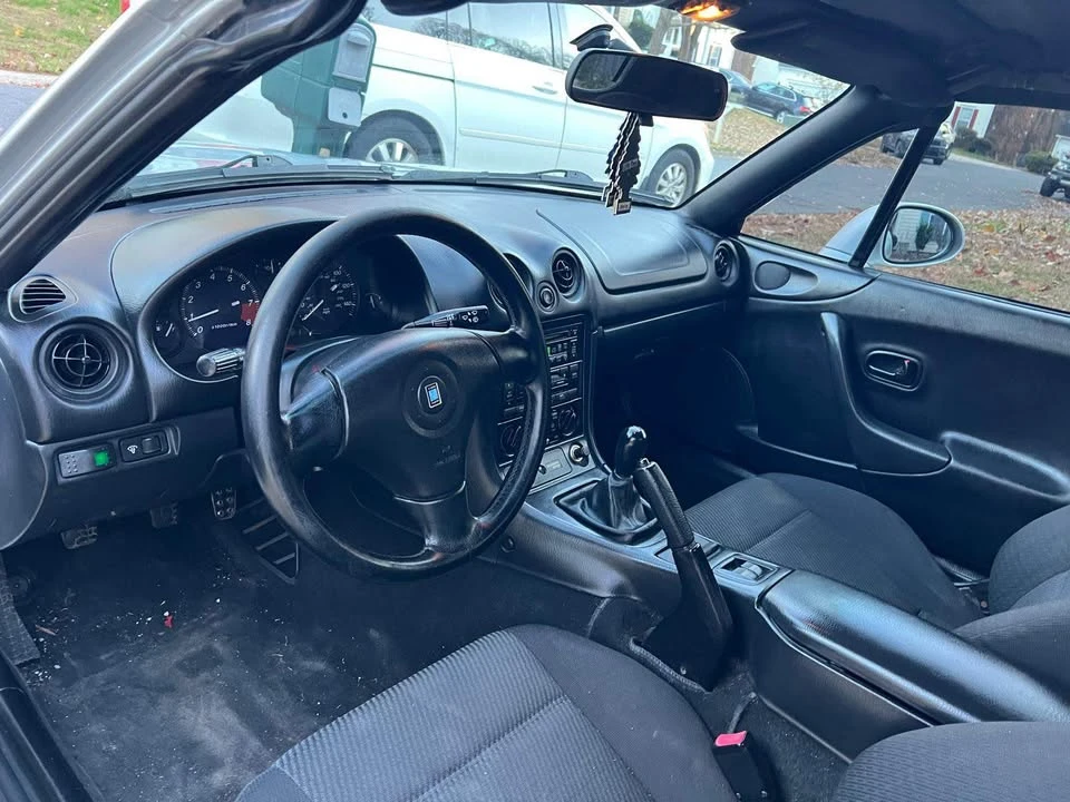 1998 Mazda NB MX-5 Miata - Image 5 of 5