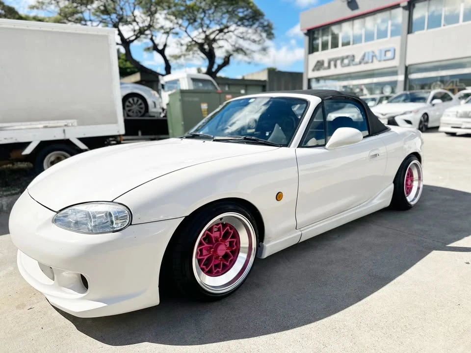 1998 Mazda NB MX-5 Miata - Image 17 of 20