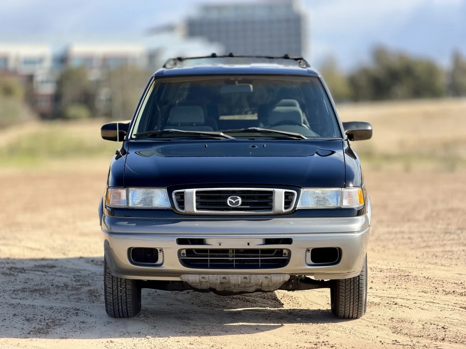 1998 Mazda MPV 1st Gen - Image 8 of 31