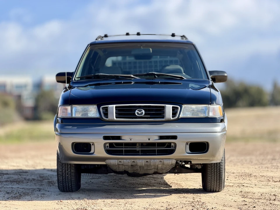 1998 Mazda MPV 1st Gen - Image 7 of 31