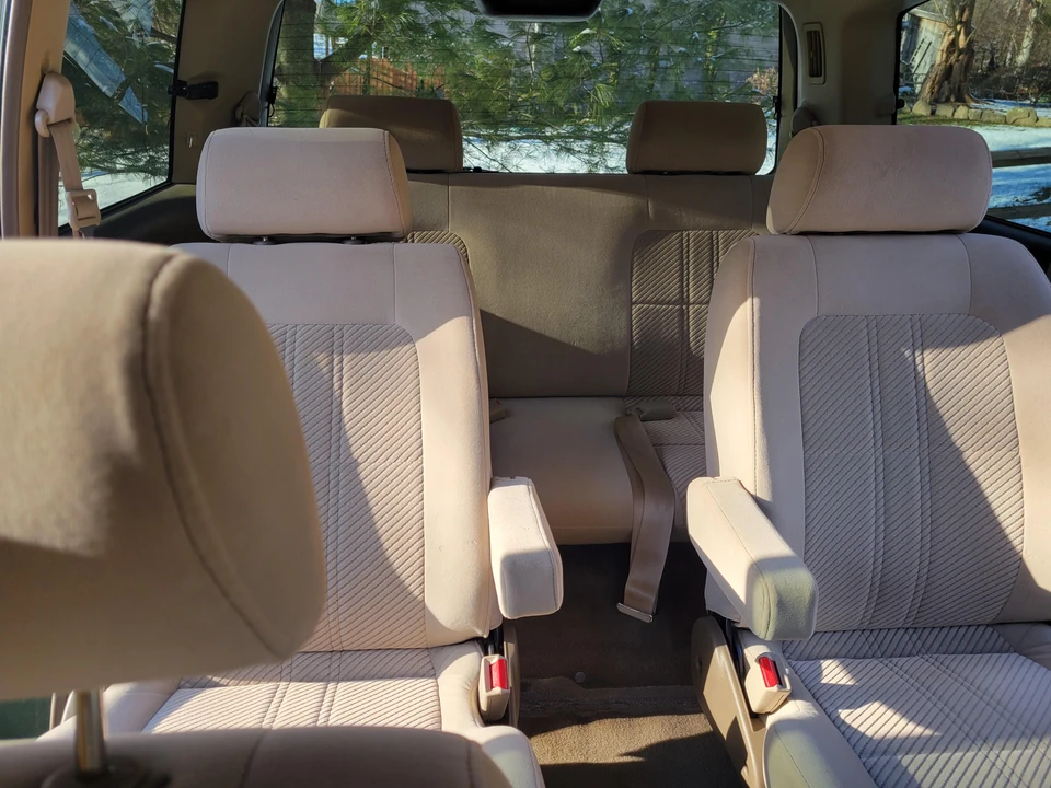 1998 Mazda MPV 1st Gen - Image 30 of 31
