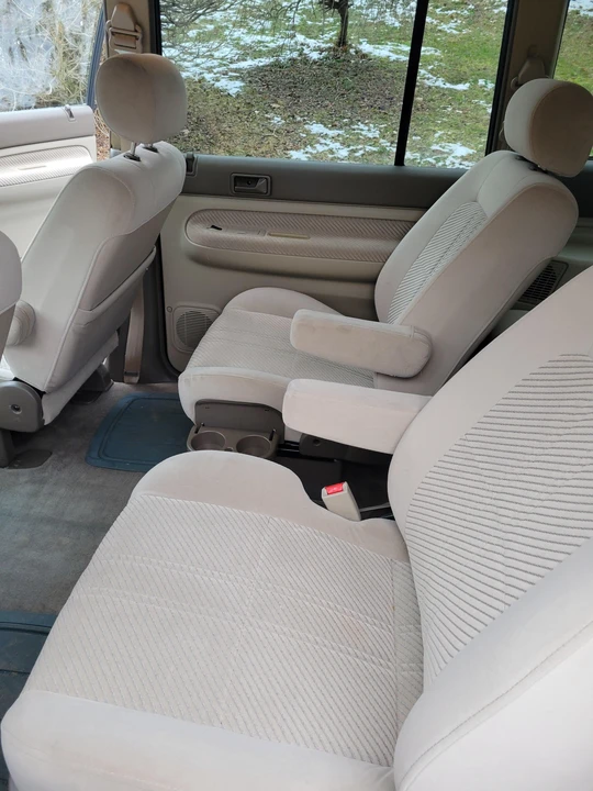 1998 Mazda MPV 1st Gen - Image 27 of 31
