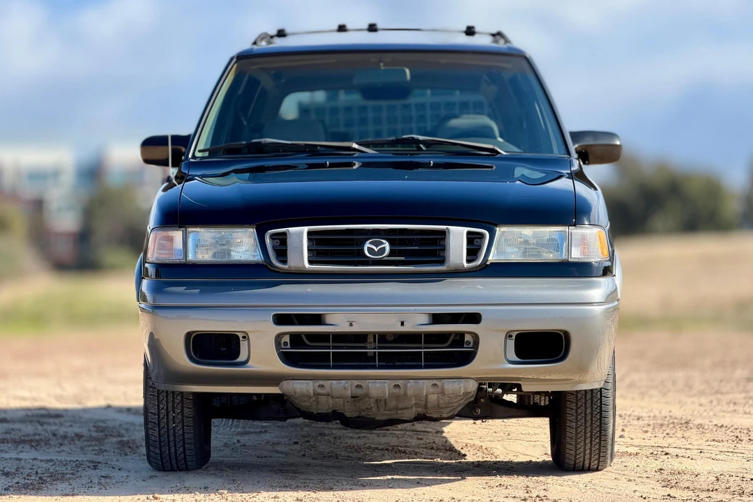 1998 Mazda MPV 1st Gen - Image 2 of 31