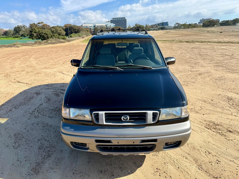 1998 Mazda MPV 1st Gen - Image 7 of 31