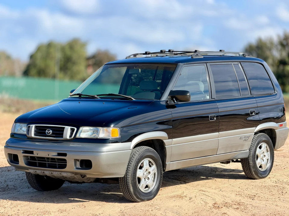 1998 Mazda MPV 1st Gen - Image 13 of 31