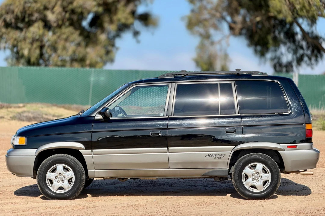 1998 Mazda MPV 1st Gen - Image 3 of 31