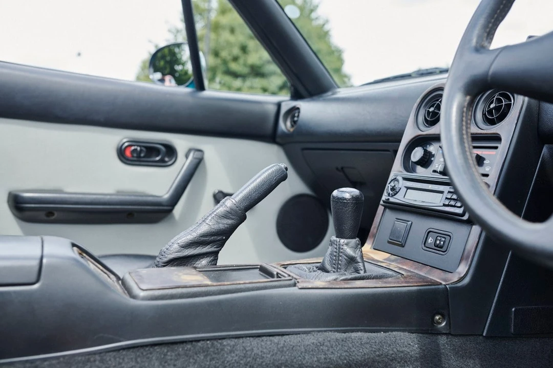 1998 Mazda NA MX-5 Miata - Image 24 of 30