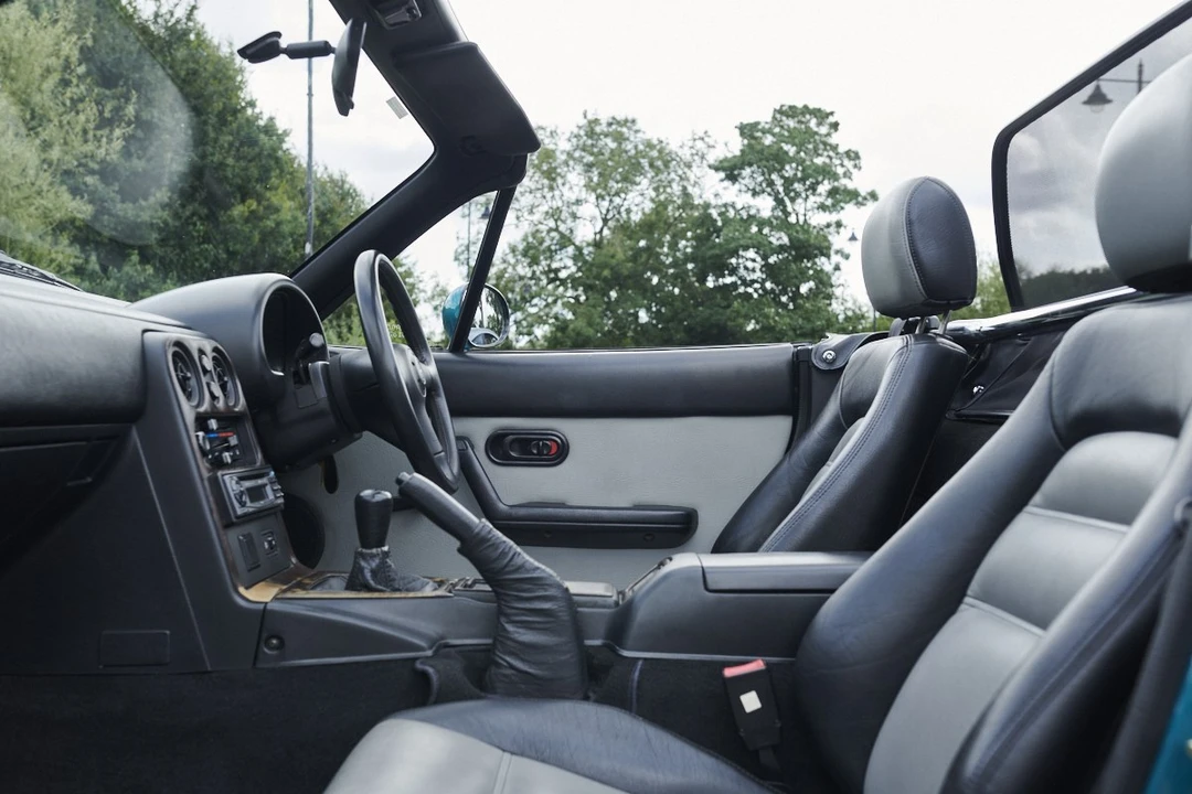 1998 Mazda NA MX-5 Miata - Image 29 of 30