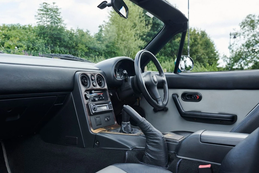 1998 Mazda NA MX-5 Miata - Image 28 of 30
