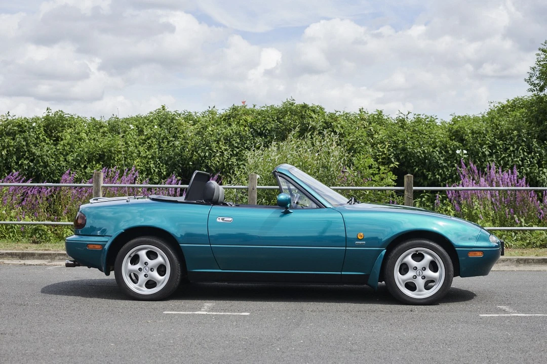 1998 Mazda NA MX-5 Miata - Image 11 of 30