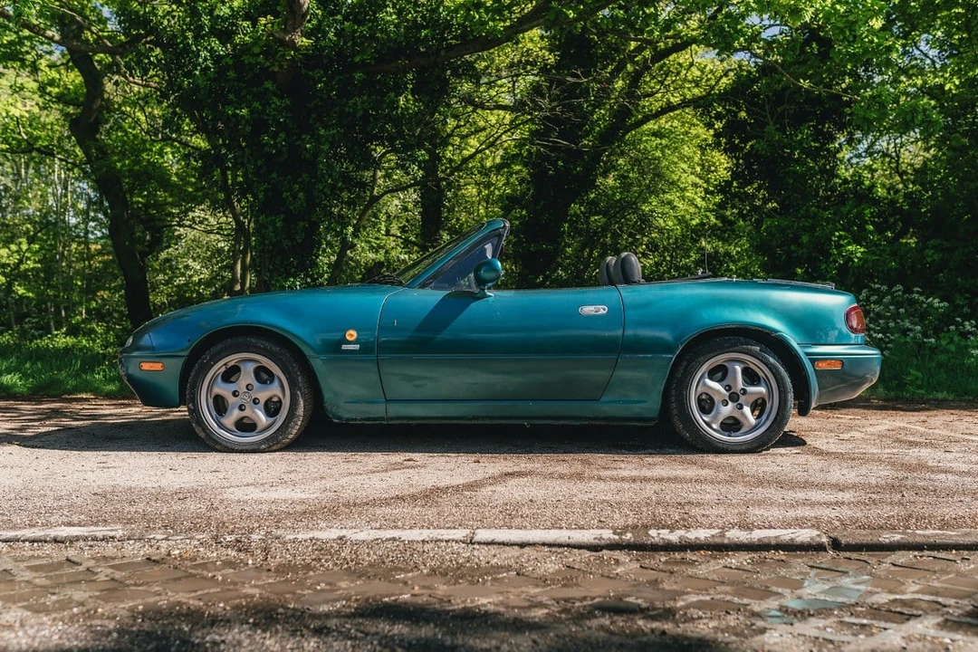 1998 Mazda NA MX-5 Miata - Image 16 of 30