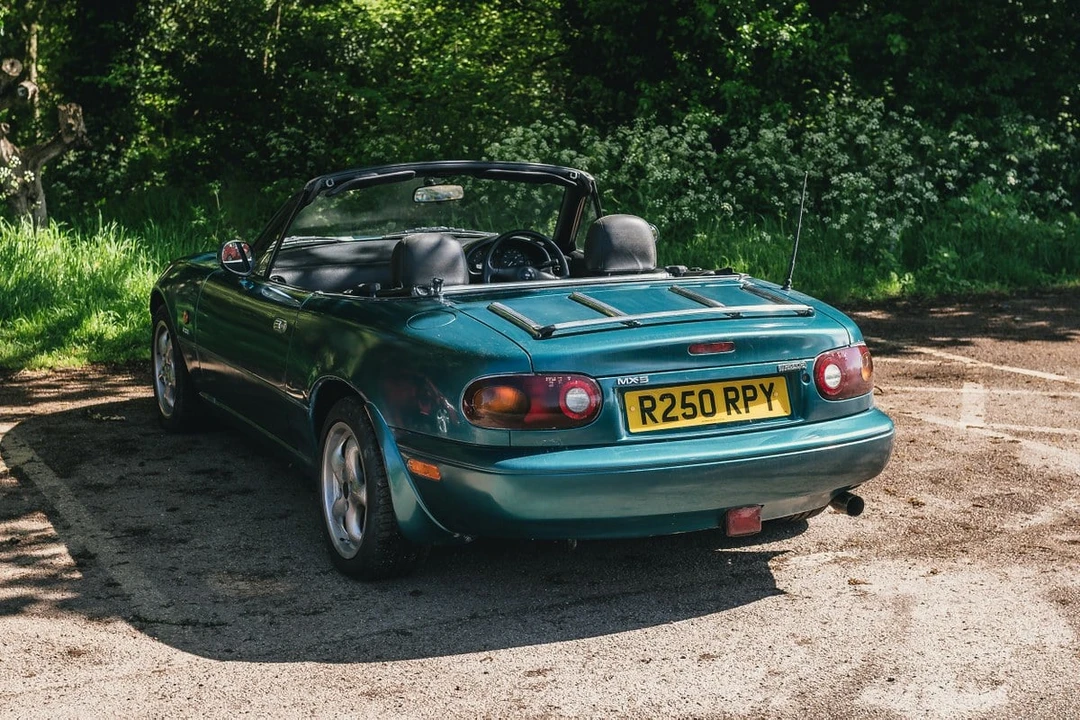 1998 Mazda NA MX-5 Miata - Image 25 of 30