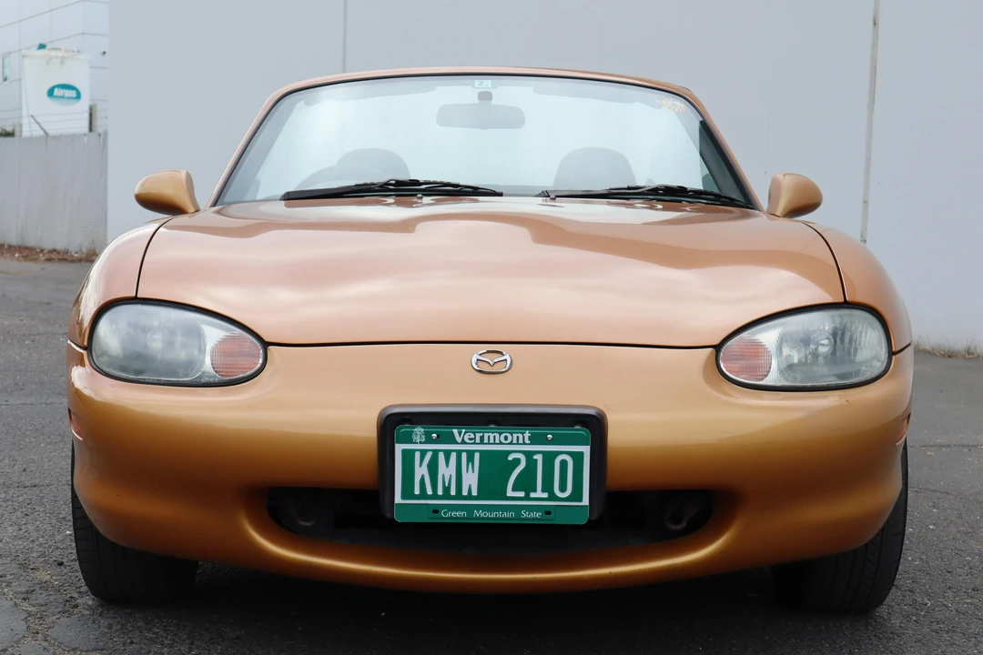 1998 Mazda NB MX-5 Miata - Image 2 of 31