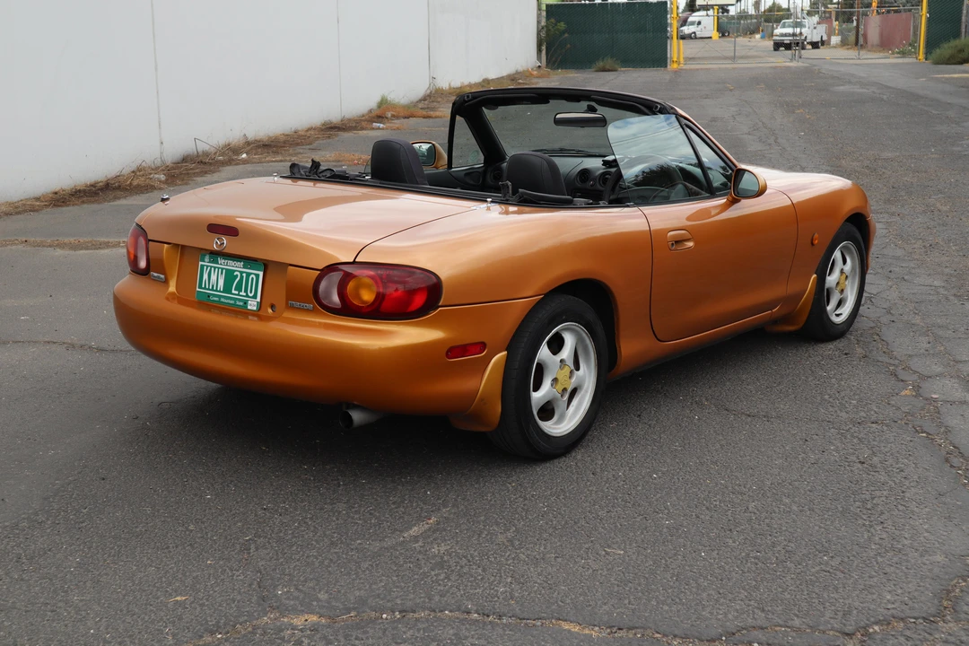 1998 Mazda NB MX-5 Miata - Image 18 of 31