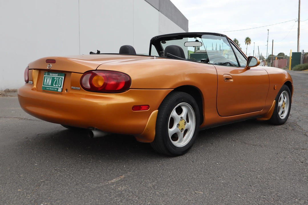 1998 Mazda NB MX-5 Miata - Image 19 of 31
