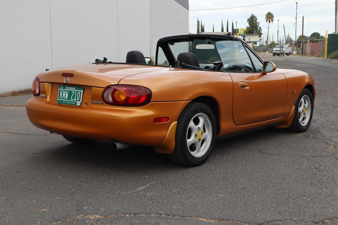 1998 Mazda NB MX-5 Miata - Image 20 of 31