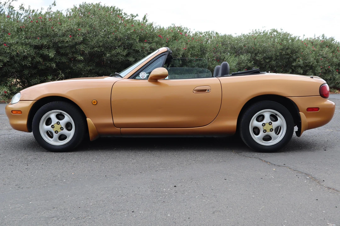 1998 Mazda NB MX-5 Miata - Image 3 of 31