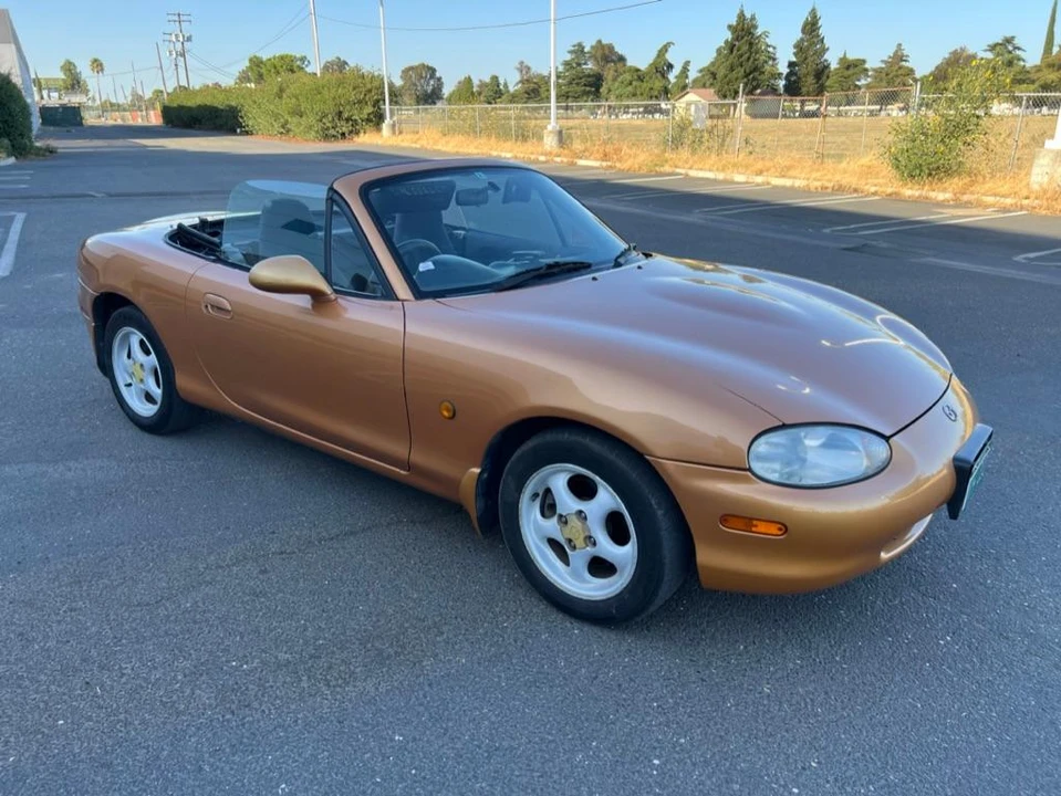 1998 Mazda NB MX-5 Miata - Image 23 of 31