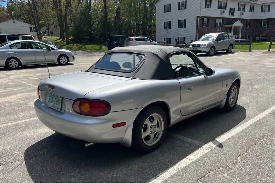 1998 Mazda NB MX-5 Miata - Image 2 of 11