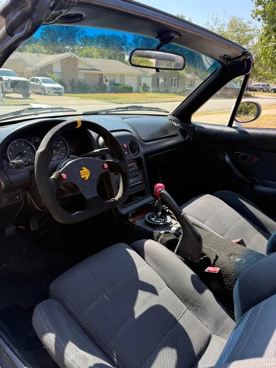 1998 Mazda NB MX-5 Miata - Image 5 of 9