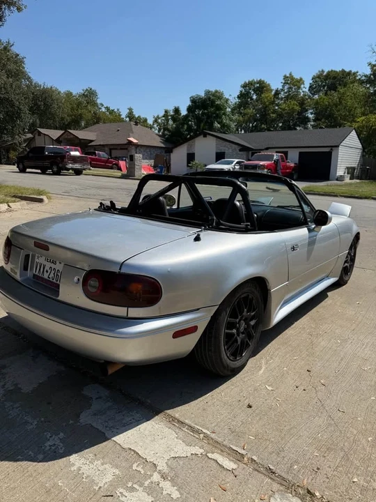 1998 Mazda NB MX-5 Miata - Image 4 of 9