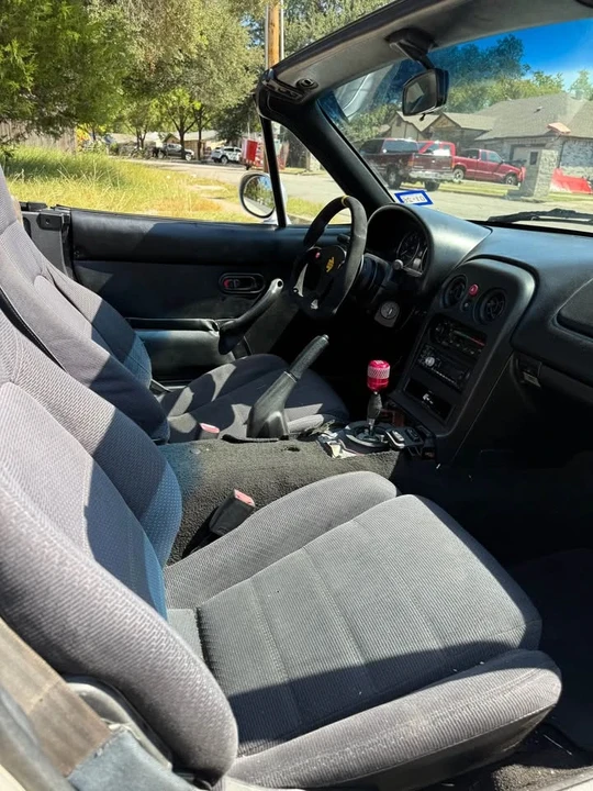 1998 Mazda NB MX-5 Miata - Image 6 of 9