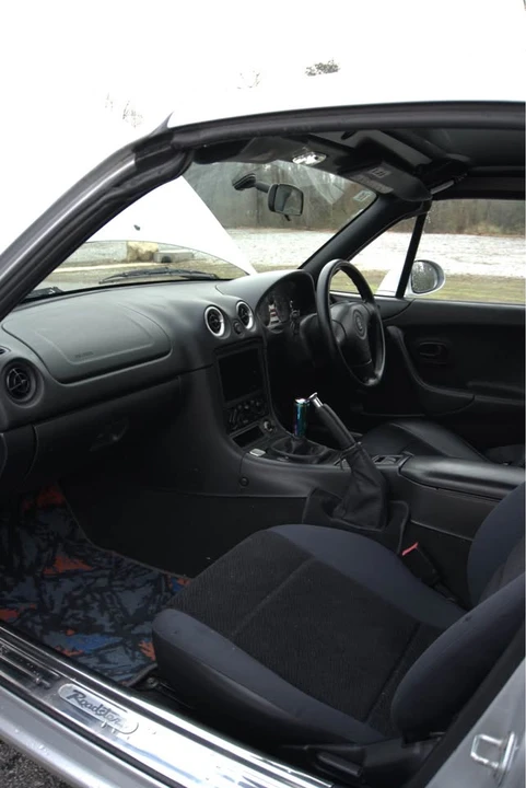 1998 Mazda NB MX-5 Miata - Image 10 of 12