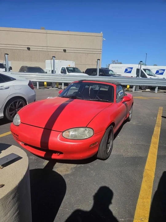 1998 Mazda NB MX-5 Miata - Image 4 of 10