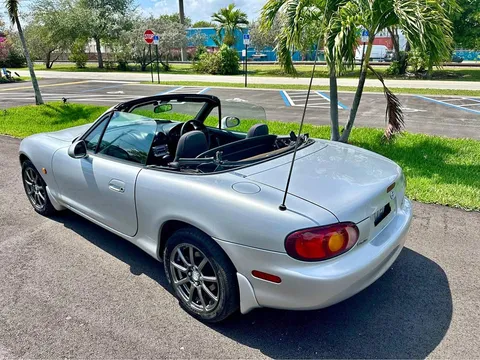1998 Mazda Roadster