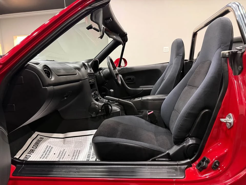 1998 Mazda NB MX-5 Miata - Image 10 of 20