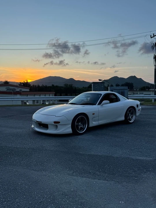 1998 Mazda RX-7 FD - Image 4 of 10