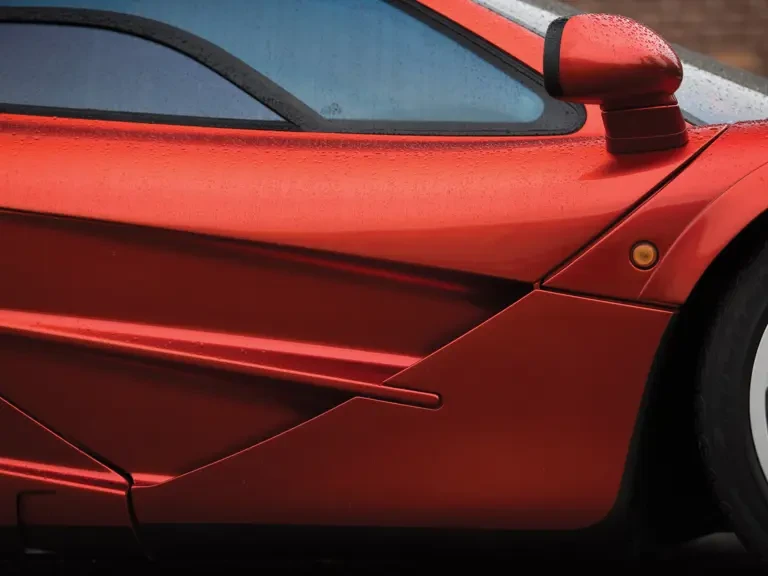 1998 McLaren F1 - Image 28 of 31