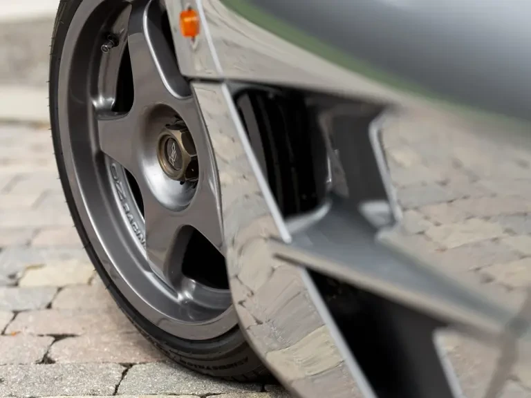 1998 McLaren F1 - Image 25 of 31