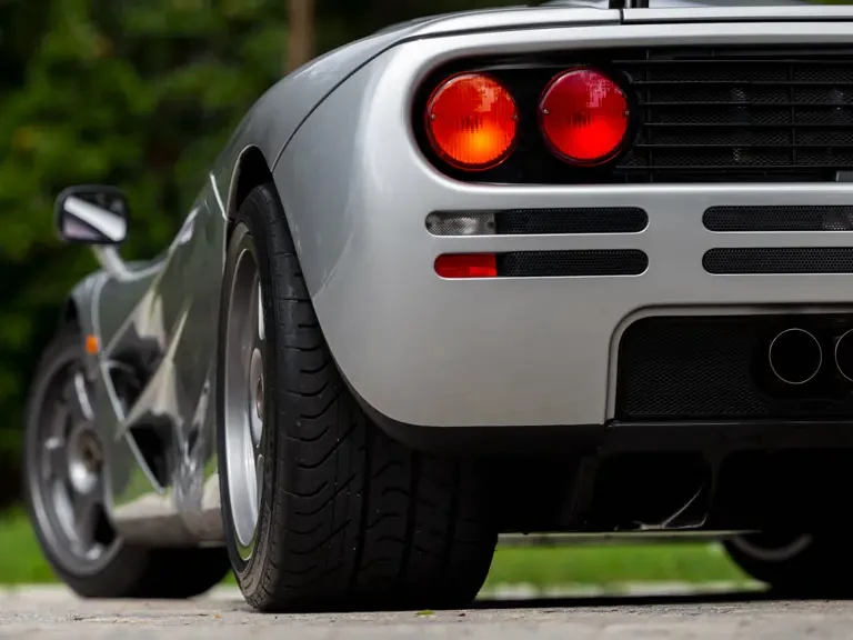 1998 McLaren F1 - Image 16 of 31