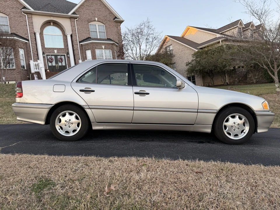 1998 Mercedes-Benz W202 C-Class - Image 9 of 31