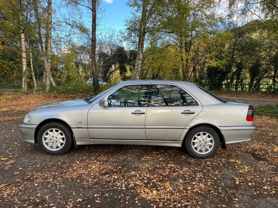 1998 Mercedes-Benz W202 C-Class - Image 9 of 30