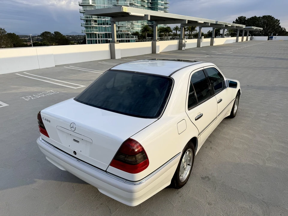 1998 Mercedes-Benz W202 C-Class - Image 14 of 31