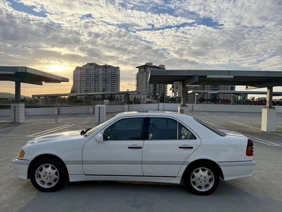 1998 Mercedes-Benz W202 C-Class - Image 8 of 31