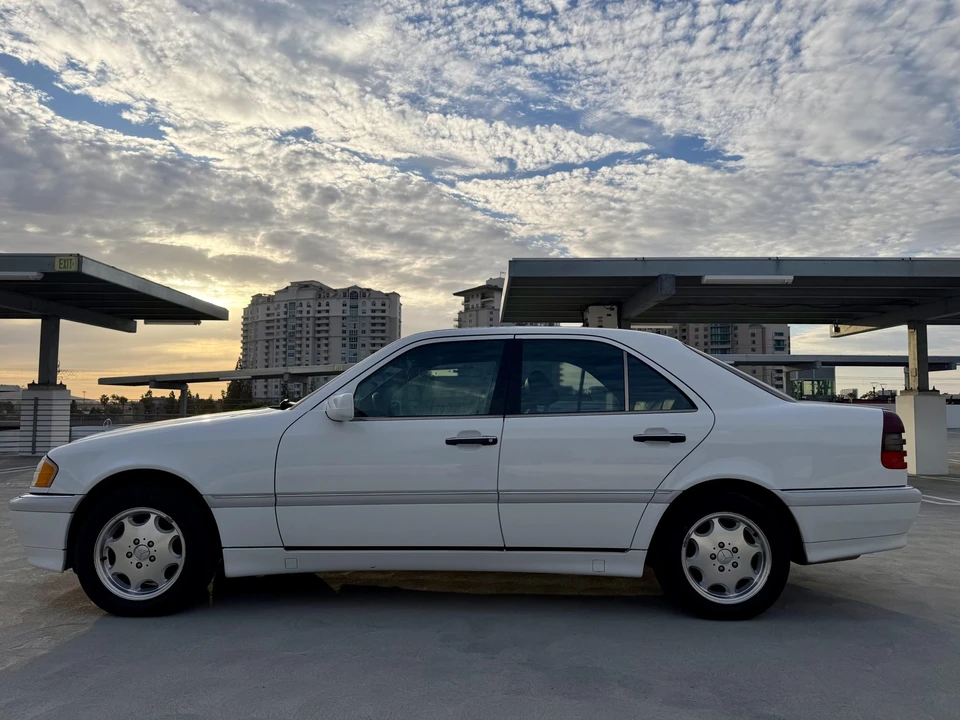 1998 Mercedes-Benz W202 C-Class - Image 9 of 31