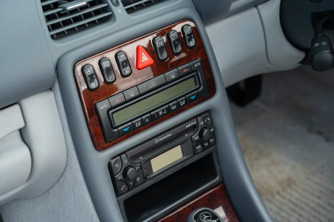 1998 Mercedes-Benz C208/A208 CLK-Class - Image 25 of 30