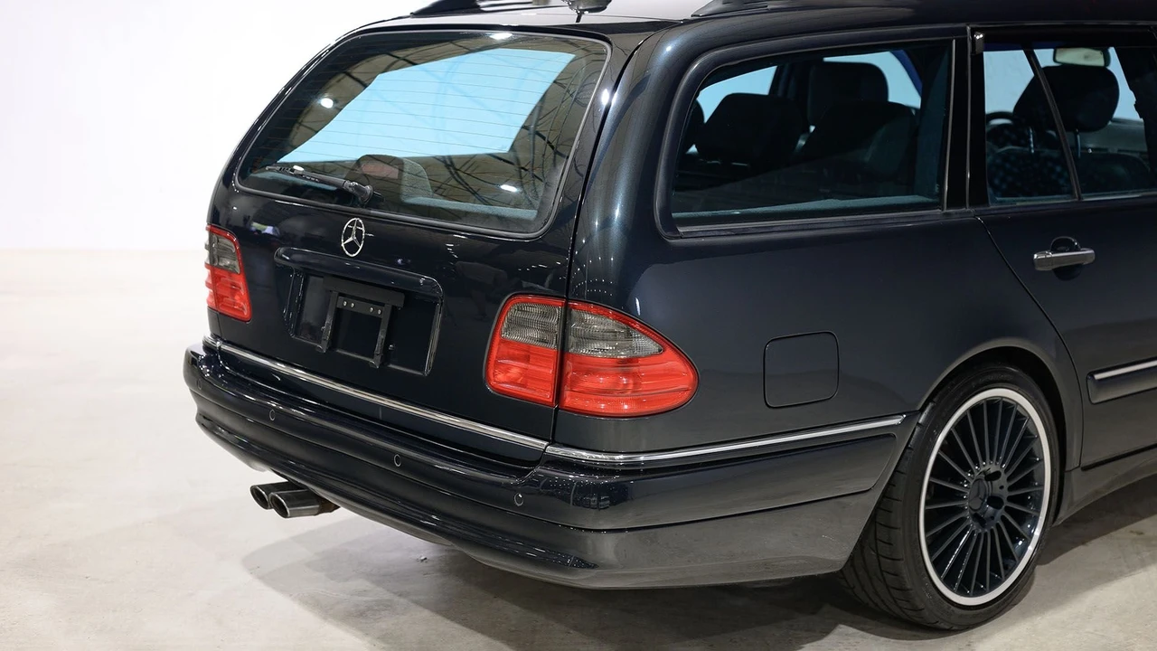 1998 Mercedes-Benz W210 E 36 & E 50 & E 55 & E 60 AMG - Image 29 of 31