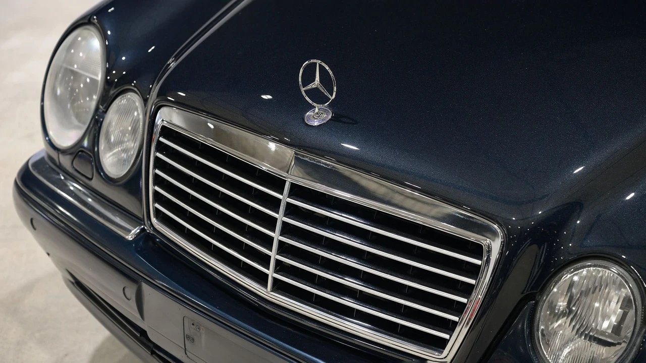 1998 Mercedes-Benz W210 E 36 & E 50 & E 55 & E 60 AMG - Image 21 of 31